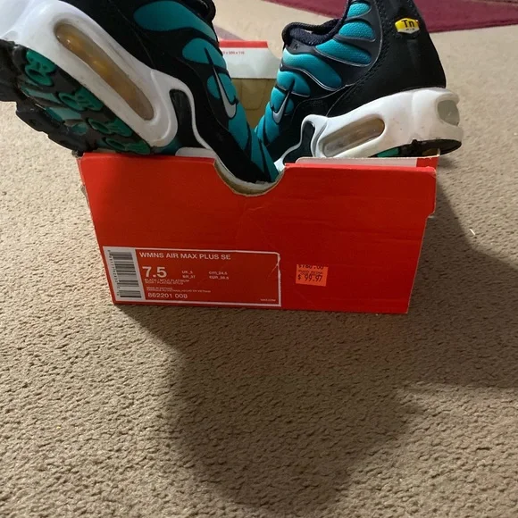 Nike: blue white & Black air max plus. Size 7.5 in women - Picture 3 of 4